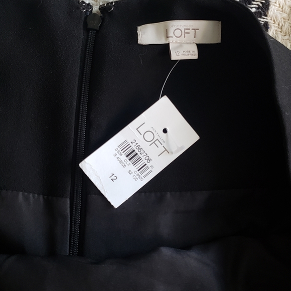Loft ruffle black front skirt size 12 NWT - Picture 4 of 4